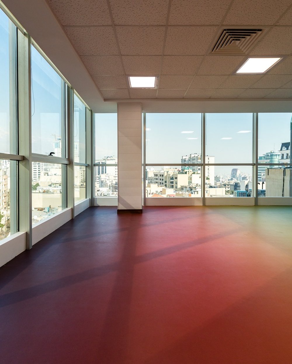 Duvar Doruma Bariyeri İle Homojen PVC Kaplama Sistemleri